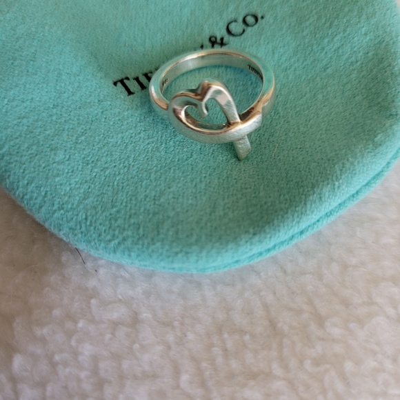 ❤️ SOLD ❤️ Tiffany & Co Necklace and Ring - Picture 6 of 8